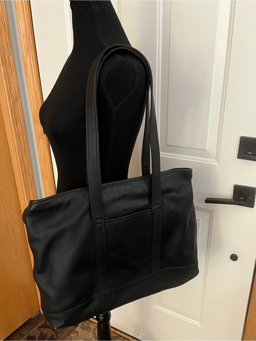 ✨Vintage✨✨Coach Black Leather Large Tote Bag